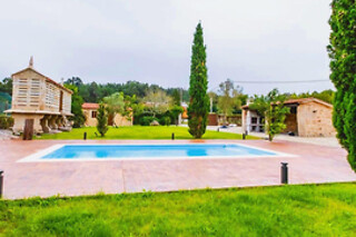 Dos noches con cena y experiencia bienestar para 2 en Casa Rural Laxido en Rianxo (A Coruña)