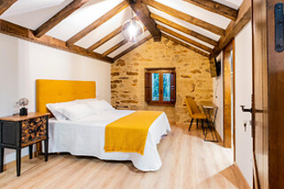 Dos noches con cena y experiencia bienestar para 2 en Casa Rural Laxido en Rianxo (A Coruña)