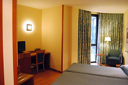 HOTEL MIERES DEL CAMINO