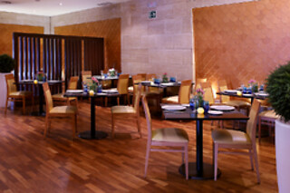 Una noche en habitación premium con desayuno para 2 en Abba Fonseca Hotel**** en Salamanca
