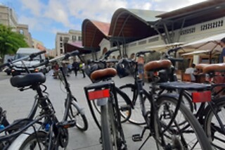 Un tour privado con delivery en bicicleta classic para 2 en Delivery Bikes BCN en Calella (Barcelona)