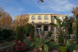 Adonis Sanary - Grand Hôtel des Bains **