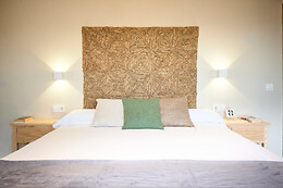 GRUPO BESARO HOTELS