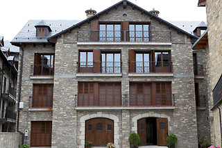 Villa de Plan Apartments & Suites*** en Plan (Huesca)