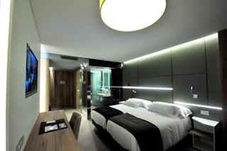 Una noche con experiencia bienestar para 2 en Hotel & Spa Ciudad de Binéfar**** en Binéfar (Huesca)