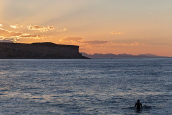 Clase privada de surf o paddle surf en Suances (Cantabria)