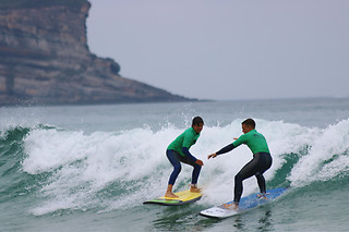 Clase privada de surf o paddle surf en Suances (Cantabria)
