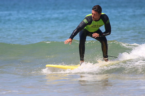 Clase privada de surf o paddle surf en Suances (Cantabria)