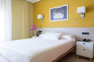 Dos noches con desayunos para 2 en Hotel Miracielos*** en Llanes (Asturias)