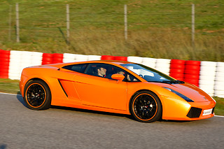 Conduce un Lamborghini Gallardo en Monteblanco (Huelva) - Motor Experience