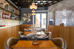 SEIS WINE BAR - GARRAFEIRA & PETISCOS