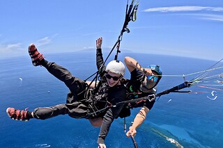 Un vuelo en parapente para 3 en Brisa Paragdiling en Costa Adeje (Santa Cruz de Tenerife)