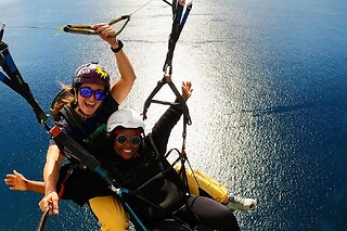 Un vuelo en parapente para 3 en Brisa Paragdiling en Costa Adeje (Santa Cruz de Tenerife)