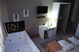 Royalty Rooms & Spa