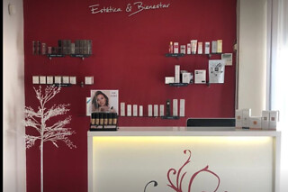 Un tratamiento facial Alqvimia para 1 en Elva Estética & Bienestar en Alboraya (Valencia)