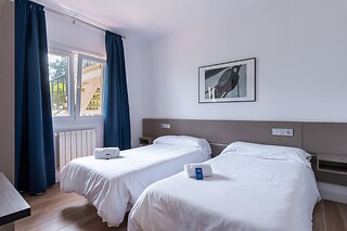 Una noche para 2 en Hotel Playa Las Sinas** en Vilanova de Arousa (Pontevedra)