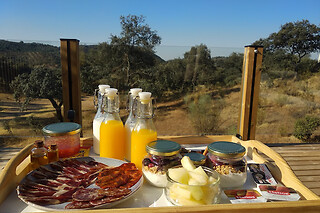 Una noche en Tubbo glamping con desayuno para 2 en La Dehesa Experiences en Adamuz (Córdoba)
