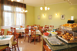 Baross City Hotel