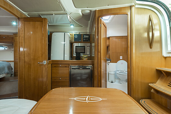 Una noche en barco para 2 en Barco Hotel Barcelona en Sant Adrià de Besòs (Barcelona)