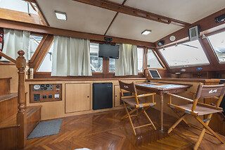 Una noche en barco para 2 en Barco Hotel Barcelona en Sant Adrià de Besòs (Barcelona)
