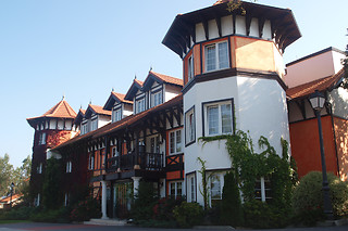 Dos noches con cenas para 2 en Hotel Torres de Somo**** en Cantabria