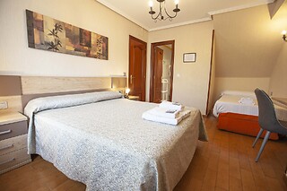 Una noche con desayuno para 3 en Casa Rural Barazar en Donostia San Sebatián (Guipúzcoa)