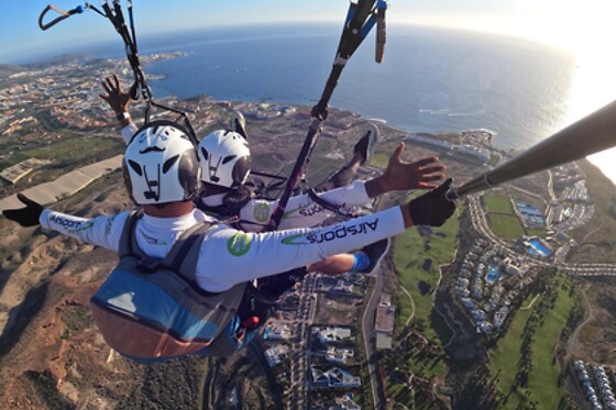 Un vuelo Bonze flight para 1 en Airsports Tenerife en Costa Adeje (Santa Cruz de Tenerife)