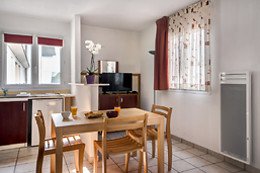 Zenitude Hôtel-Résidences : La Versoix ***