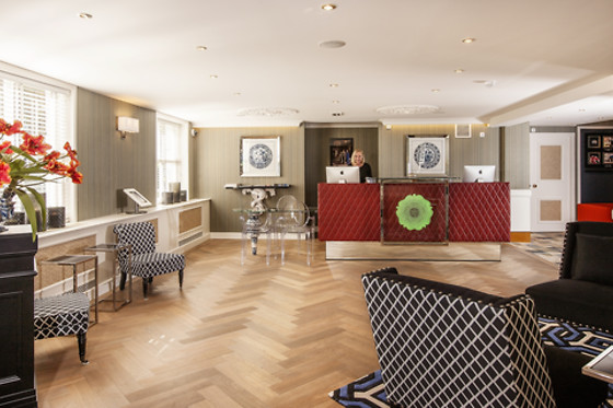 Carlton Ambassador Hotel - photo 2