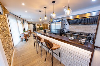 Una noche con desayuno para 2 adultos y 1 niño en Pensión*** O Relax Do Río en Muxía (A Coruña)
