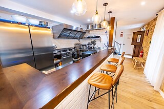 Una noche con desayuno para 2 adultos y 1 niño en Pensión*** O Relax Do Río en Muxía (A Coruña)