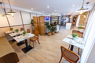 Una noche con desayuno para 2 adultos y 1 niño en Pensión*** O Relax Do Río en Muxía (A Coruña)
