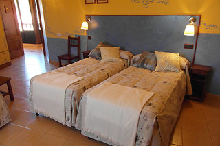 Una noche con cena para 2 en La Casa del Filandón**** en Quintanilla de Somoza (León)