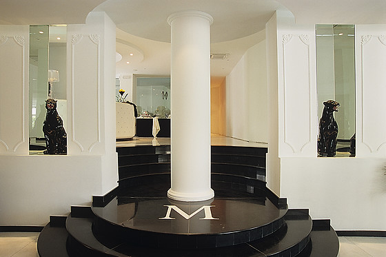 M Glamour Hotel - photo 1