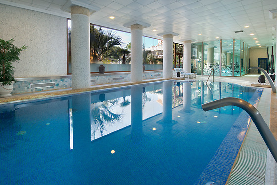 Un acceso a espacio bienestar para 2 en Hotel IPV Palace & Spa Costa del Sol en Fuengirola (Málaga)