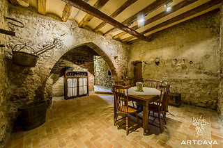 Artcava en Avinyonet del Penedès (Barcelona)