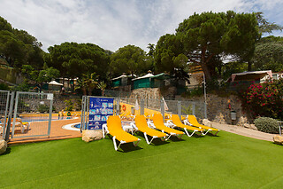 Dos noches con desayunos para 4 en Tienda Kenya - Camping el Far en Calella (Barcelona)