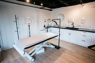 Un tratamiento corporal para 1 en Clínica Estética Avanzada Elletersa en Sevilla