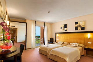 Una noche con desayuno para 2 en Hotel Bonalba Alicante****S en Mutxamel (Alicante)