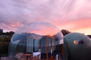 Una noche bajo las estrellas en una burbuja con desayuno para 2 en Luzada Glamping Burbujas en Xove (Lugo)