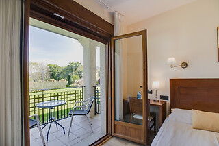 Dos noches con desayunos para 2 en Hotel Rural Campaniola en Pontevedra