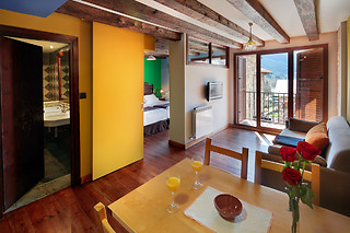 Dos noches con experiencia bienestar para 2 en Villa de Plan Apartments & Suites*** en Plan (Huesca)