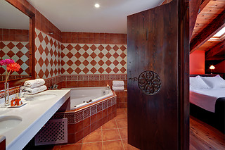 Una noche con experiencia bienestar para 2 en Villa de Plan Apartments & Suites*** en Plan (Huesca)