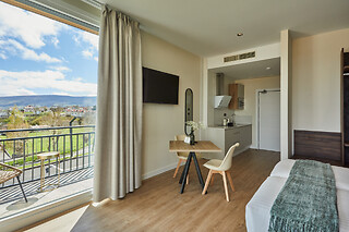 Una noche con experiencia bienestar en estudio con balcón para 2 en Apartamentos Silken Fontibre Iberia &Spa en Nestares (Cantabria)