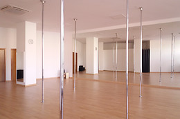 POLE HEART - POLE DANCE, MOVEMENT & FITNESS STUDIO