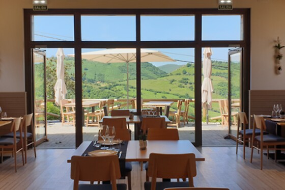 Una noche con desayuno para 2 en Complejo Turístico Cieloastur en Linares de Proaza (Asturias)