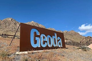 Una visita guiada, degustación y entrada a Geoda Gigante de Pulpí para 2 en OleoAlmanzora en Pulpí (Almería)