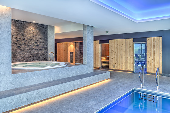 R hotel experiences - photo 5