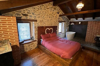 Una noche para 6 adultos y 2 niños en Casa Haraneko Errota en Bizkaia
