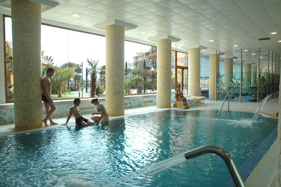 Un acceso a espacio bienestar para 2 en Hotel IPV Palace & Spa Costa del Sol en Fuengirola (Málaga)